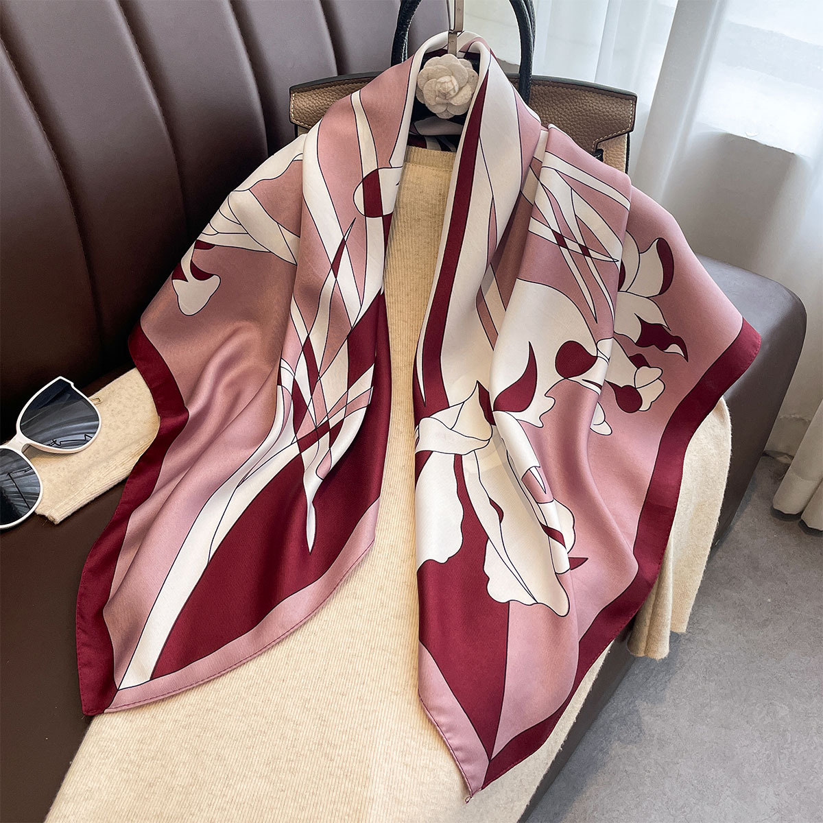 럭셔리 90*90cm 정사각형 스카프 트윌 실크 느낌  - Silk Neck Scarf 리뷰 및 가격